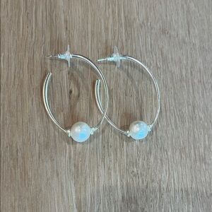 Kendra Scott Silver Hoop Earrings with Pearl Accent